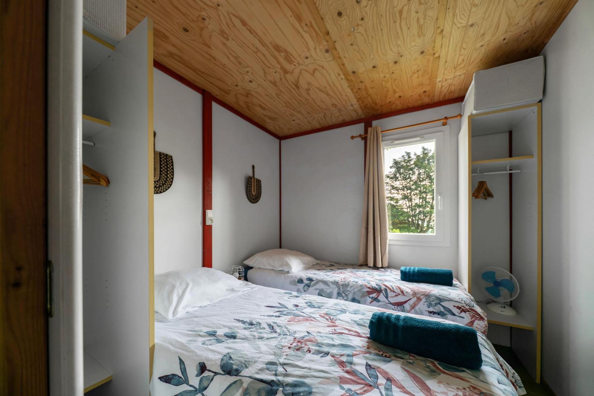 Camping Le Mont Libre - Cottage & Espace Nature - Gannat Exterior photo