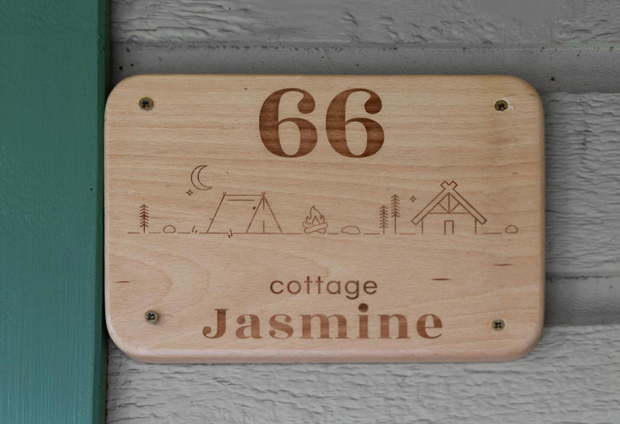 Camping Le Mont Libre - Cottage & Espace Nature - Gannat Exterior photo