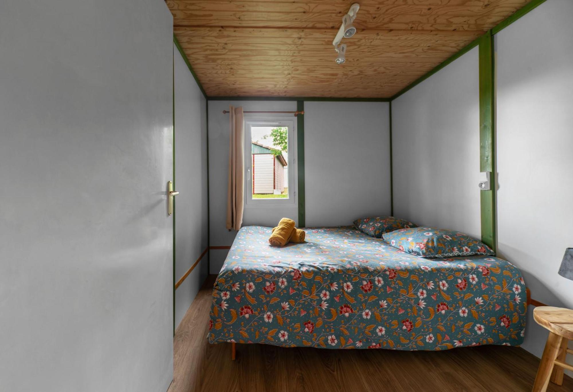 Camping Le Mont Libre - Cottage & Espace Nature - Gannat Exterior photo