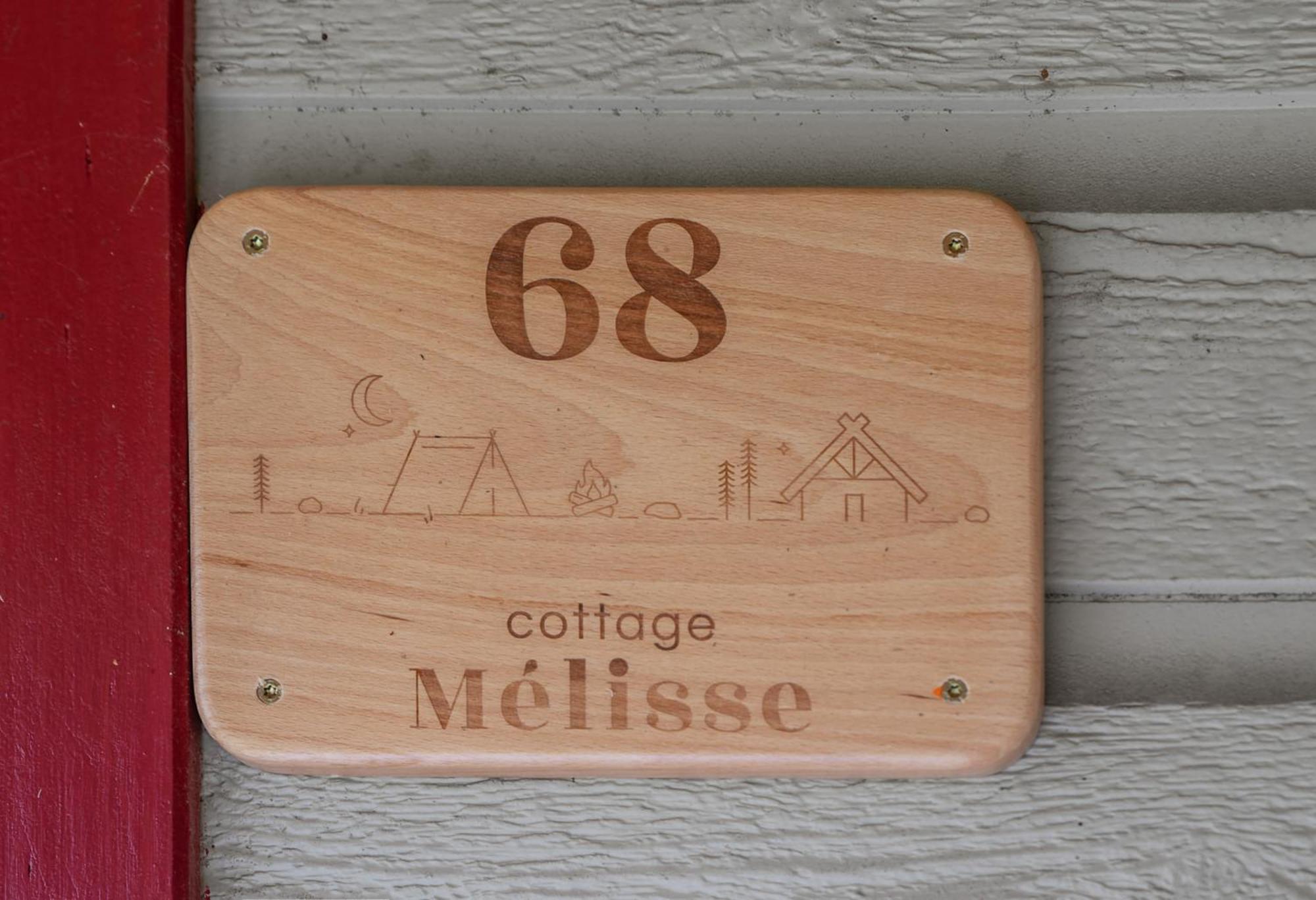 Camping Le Mont Libre - Cottage & Espace Nature - Gannat Exterior photo