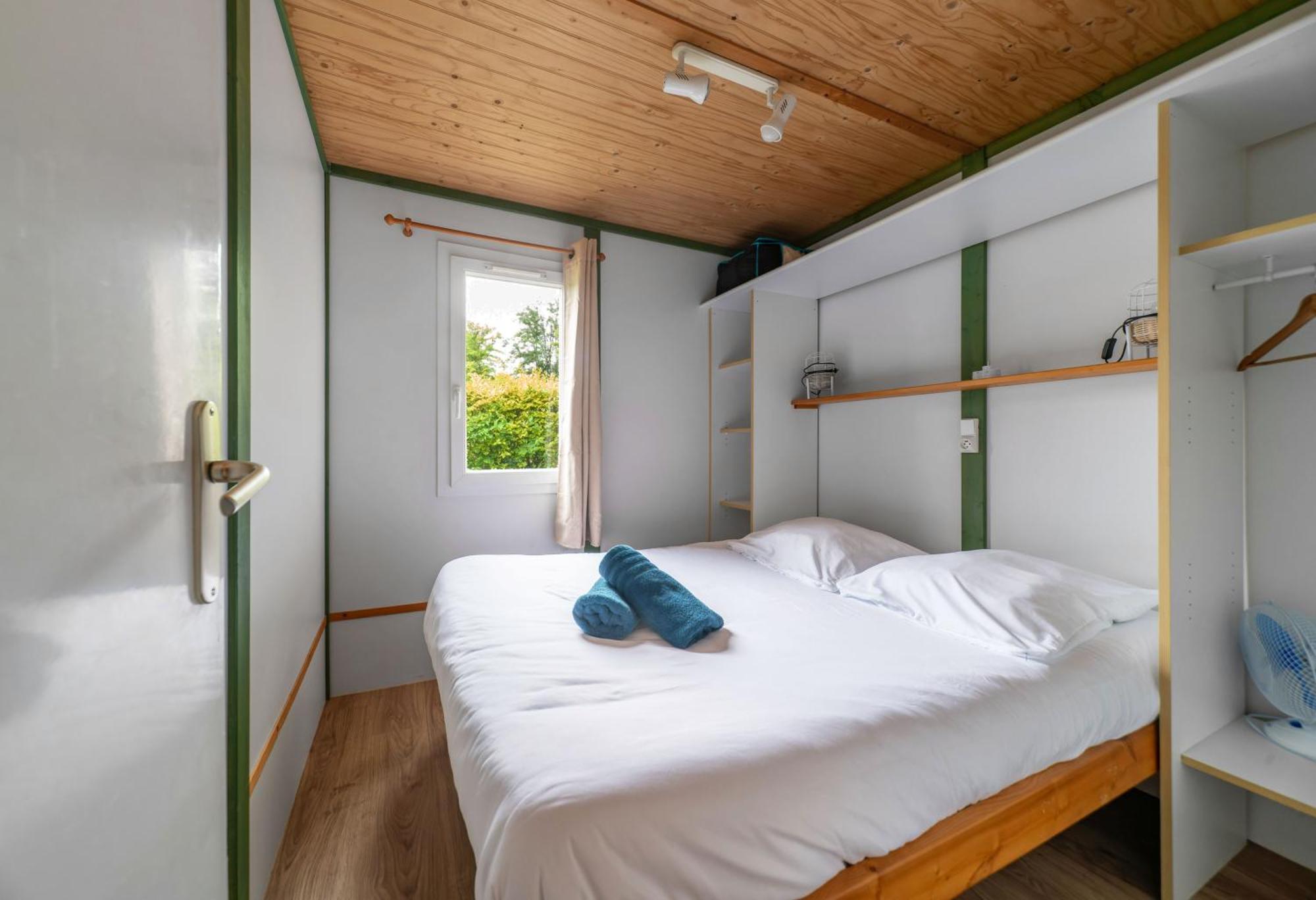 Camping Le Mont Libre - Cottage & Espace Nature - Gannat Exterior photo